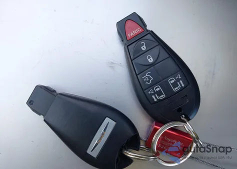 2016 Chrysler Town & Country Touring z USA, uszkodzony, nr VIN 2C4RC1BG0GR239501